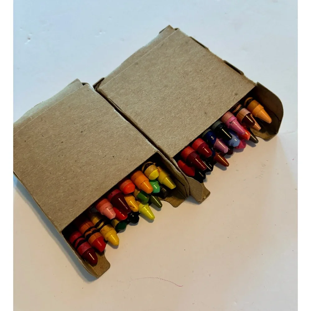 Crayola Vintage 48 Count Crayons No. 48 Binney & Smith Multi-Color Art Supplies